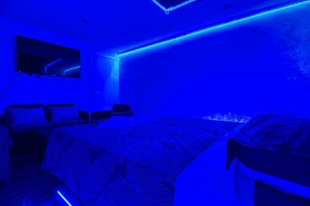 Appart Hotel Avec Sauna, Jacuzzi, Strasbourg Bagian luar foto